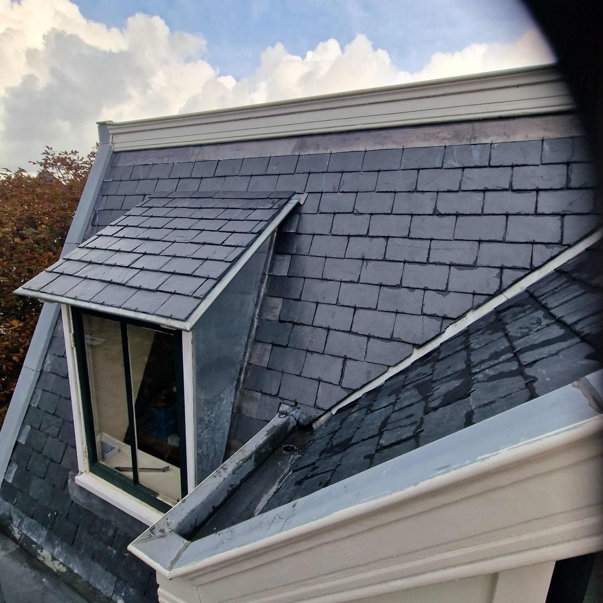 Natuurstenen leiendak en isolatie | Van den Berg Dakwerken